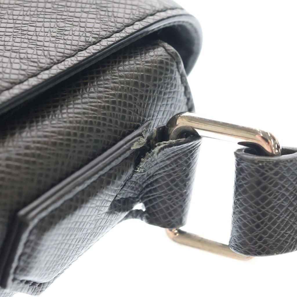 Louis Vuitton Taiga Roman PM Shoulder Bag Black Leather Gold — view 8
