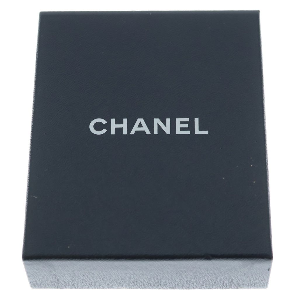 Chanel Quilted CC Logo Bracelet Gold — view 6