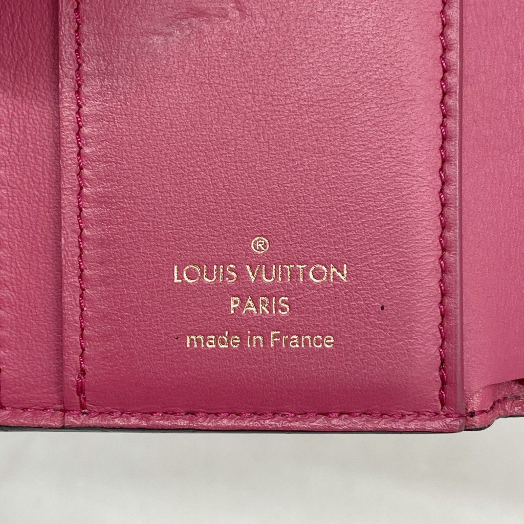 Louis Vuitton Trifold Wallet Portefeuille Capucines XS Noir — view 4
