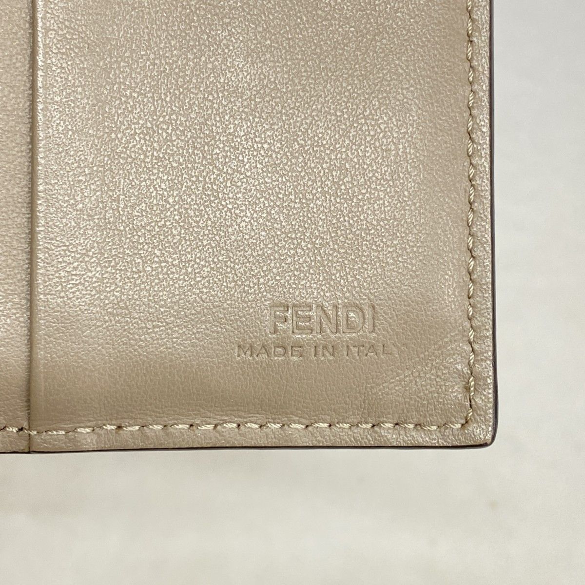Fendi Wallet Leather Beige Gold — view 4
