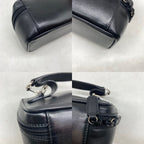 Gucci Horsebit Hand Vanity Pouch Leather Black — view 4