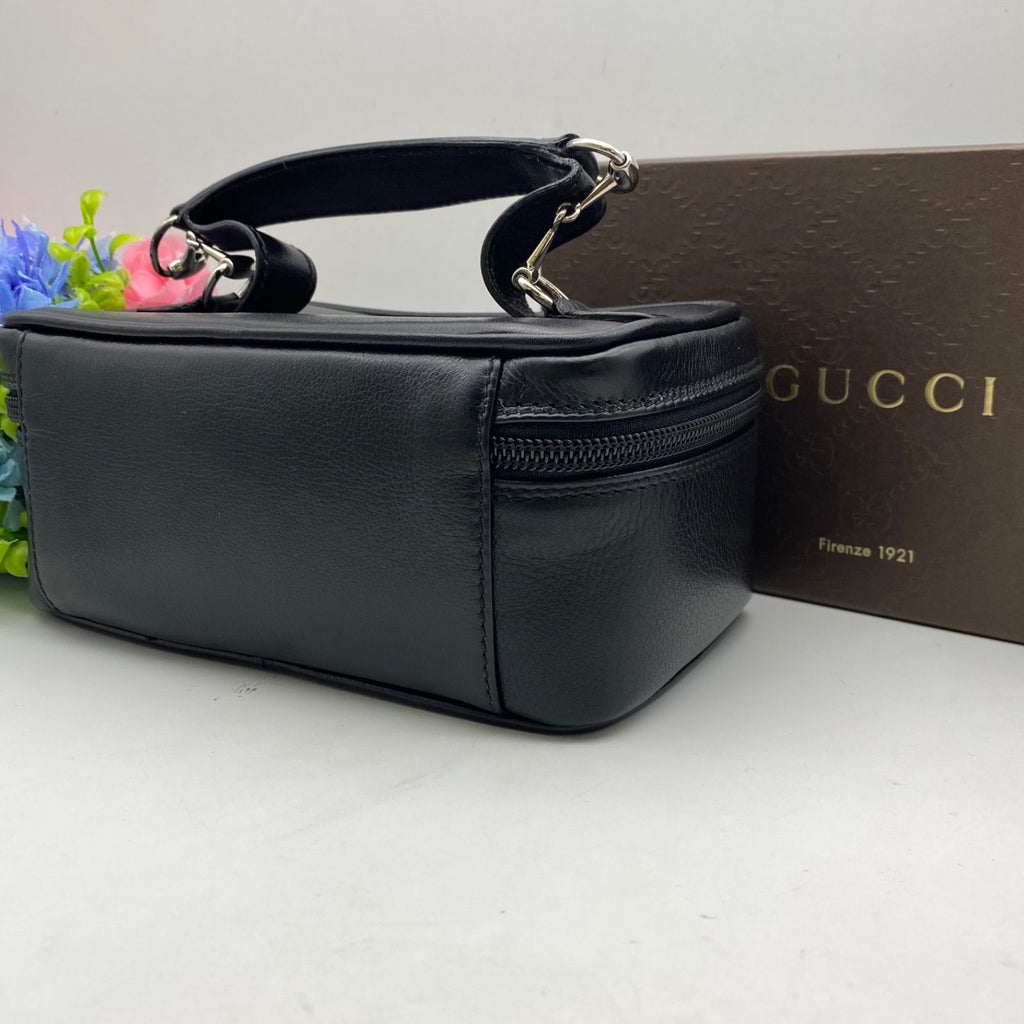 Gucci Horsebit Hand Vanity Pouch Leather Black — view 2
