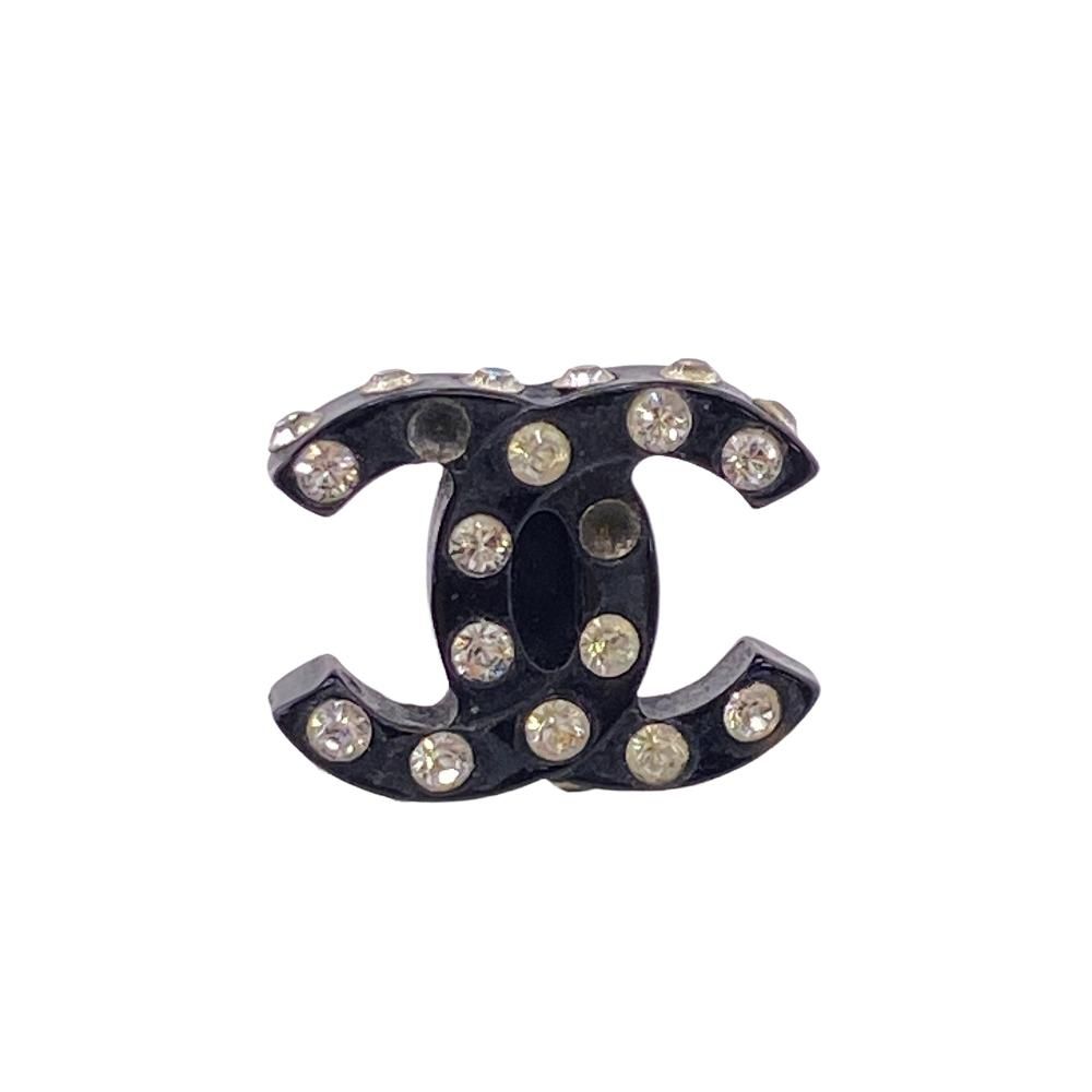 Chanel CC Logo Resin Earrings Black — view 4