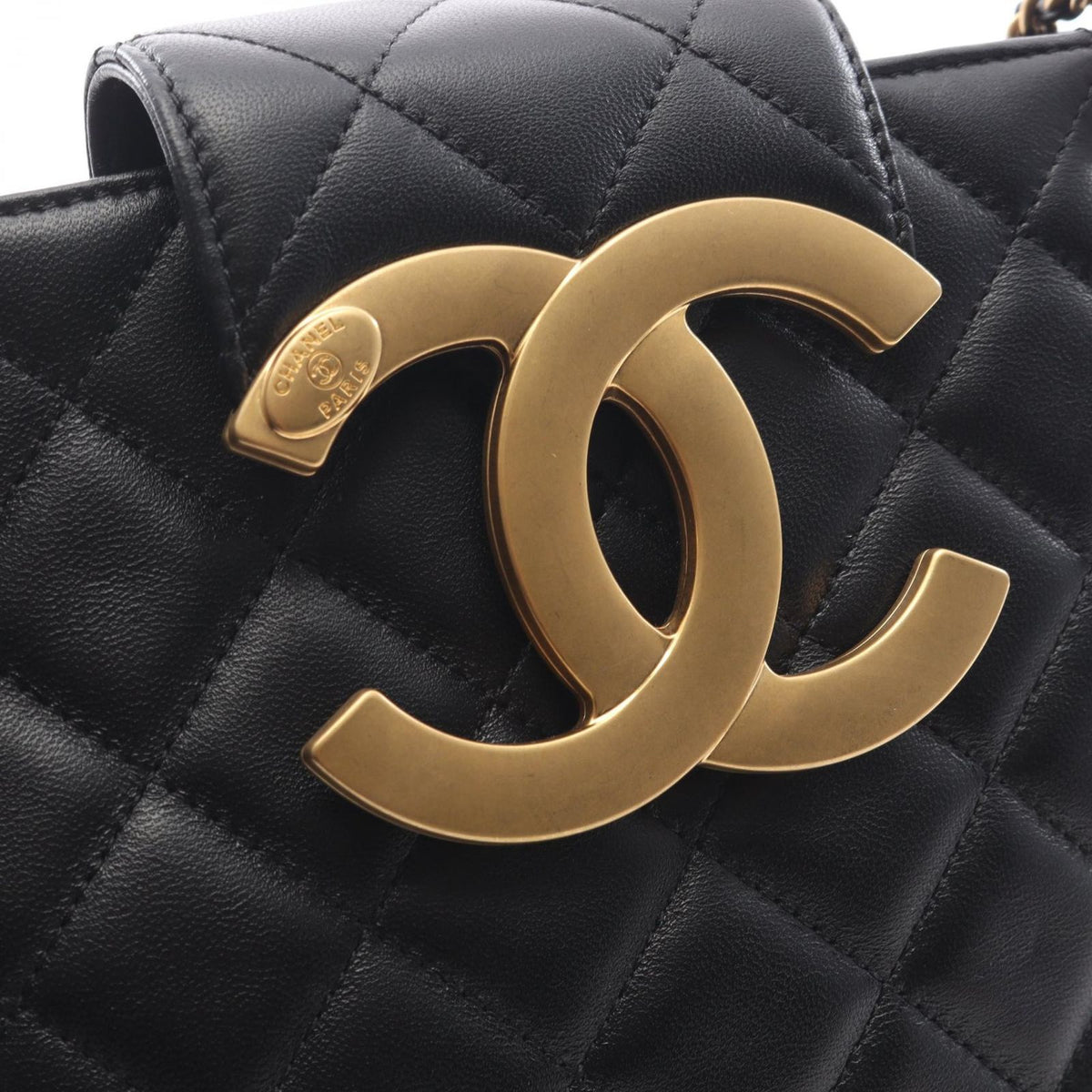 Chanel Shoulder Bag Quilted Black Lambskin Chain — view 7