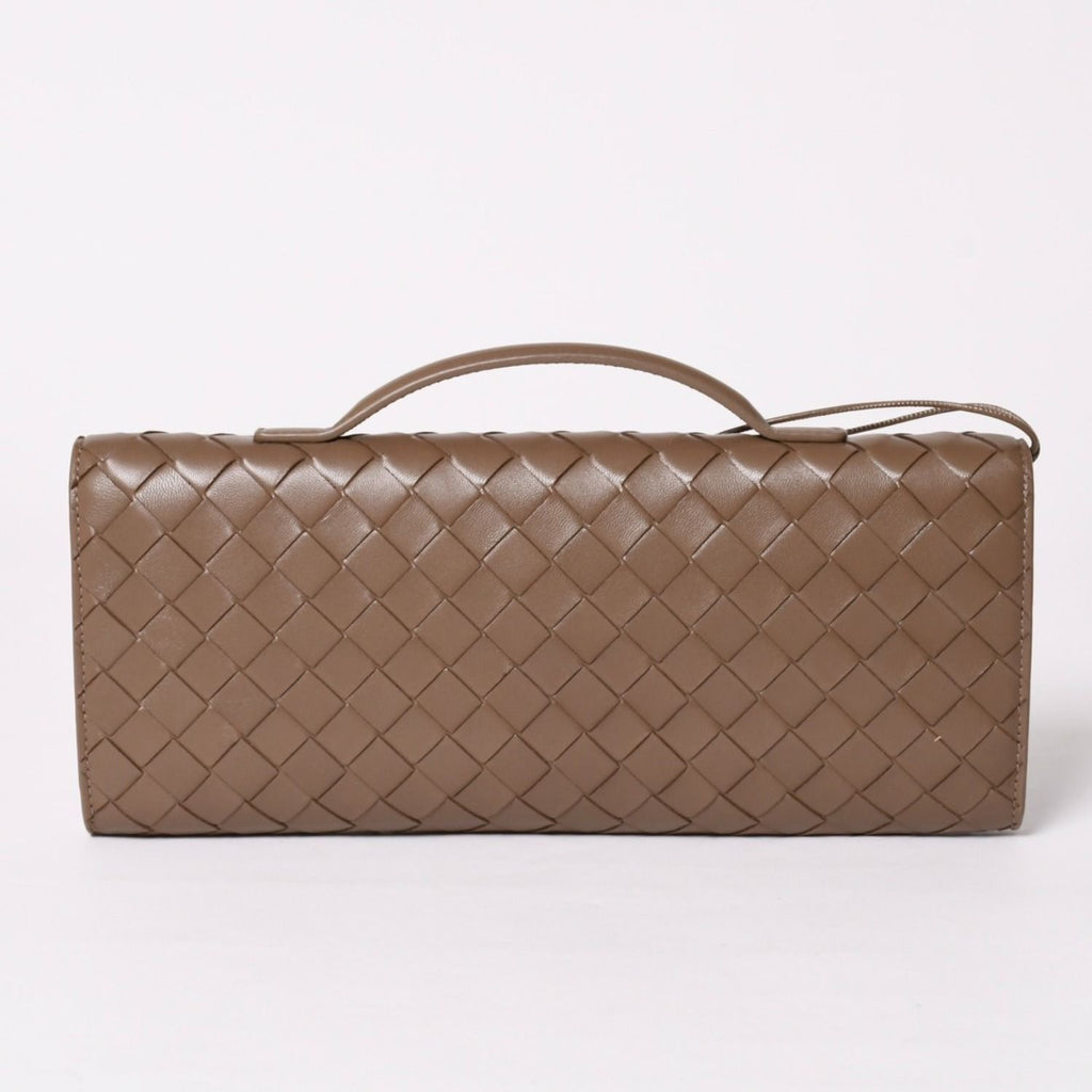 Bottega Veneta Andiamo Clutch Metal Knot Closure Brown Bifold Intrecciato Gold — view 2