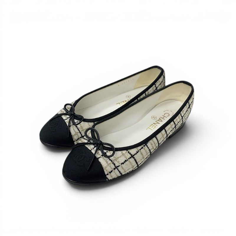 Chanel Flat Shoes Tweed Fabric White Black Gold Ballerina CC Logo Ribbon Ballet