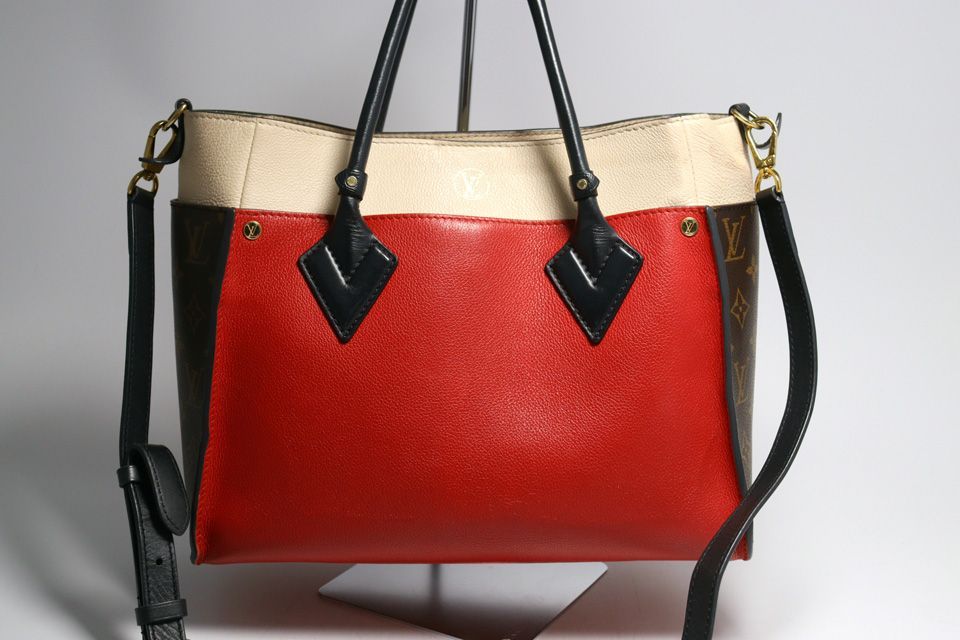 Louis Vuitton Monogram on My Side Leather 2-Way Tote — view 2