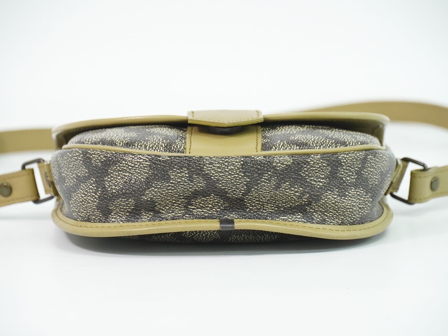Saint Laurent YSL Giraffe Pattern Shoulder Bag Pochette Gray Beige — view 3