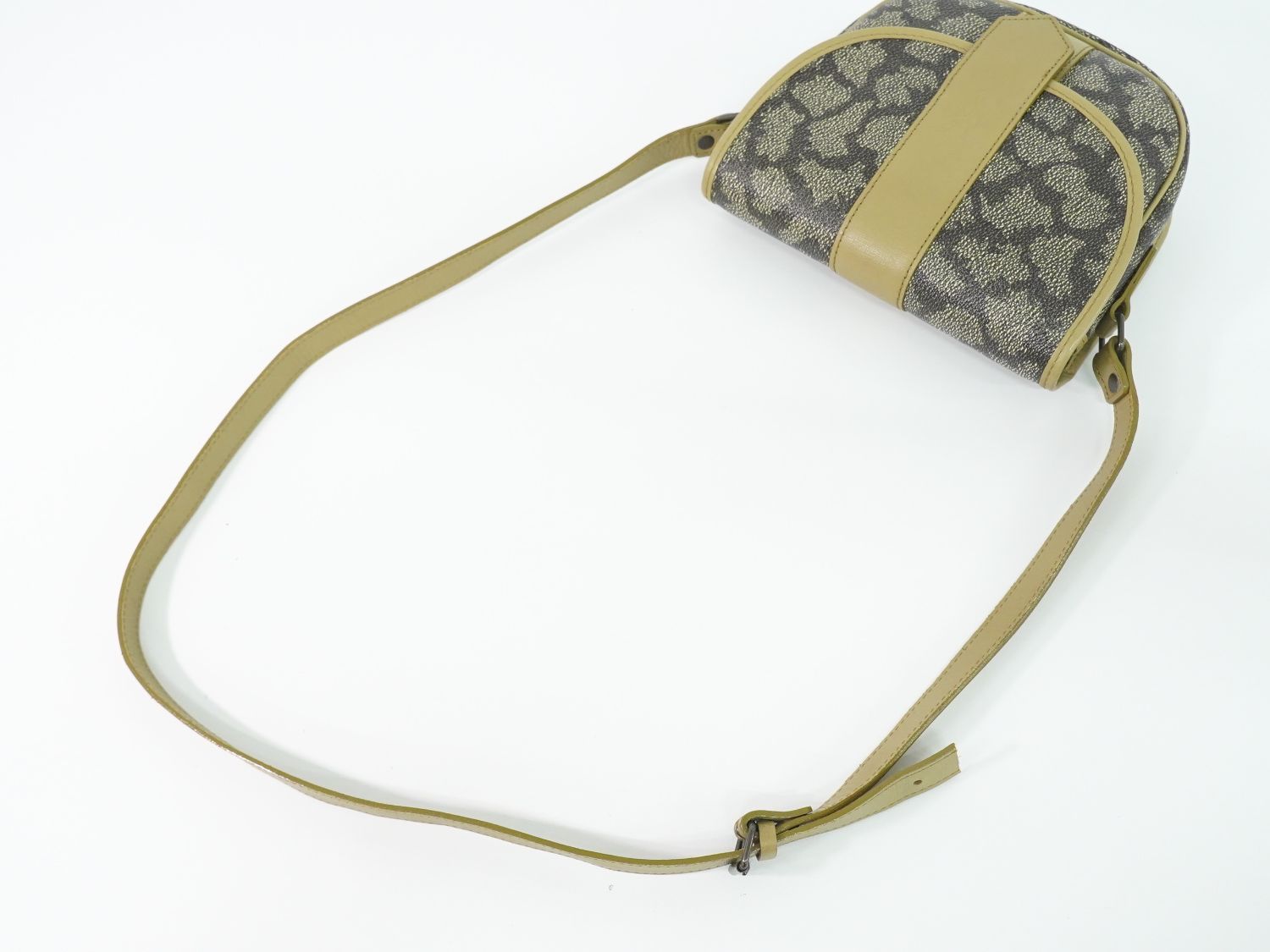 Saint Laurent YSL Giraffe Pattern Shoulder Bag Pochette Gray Beige — view 4