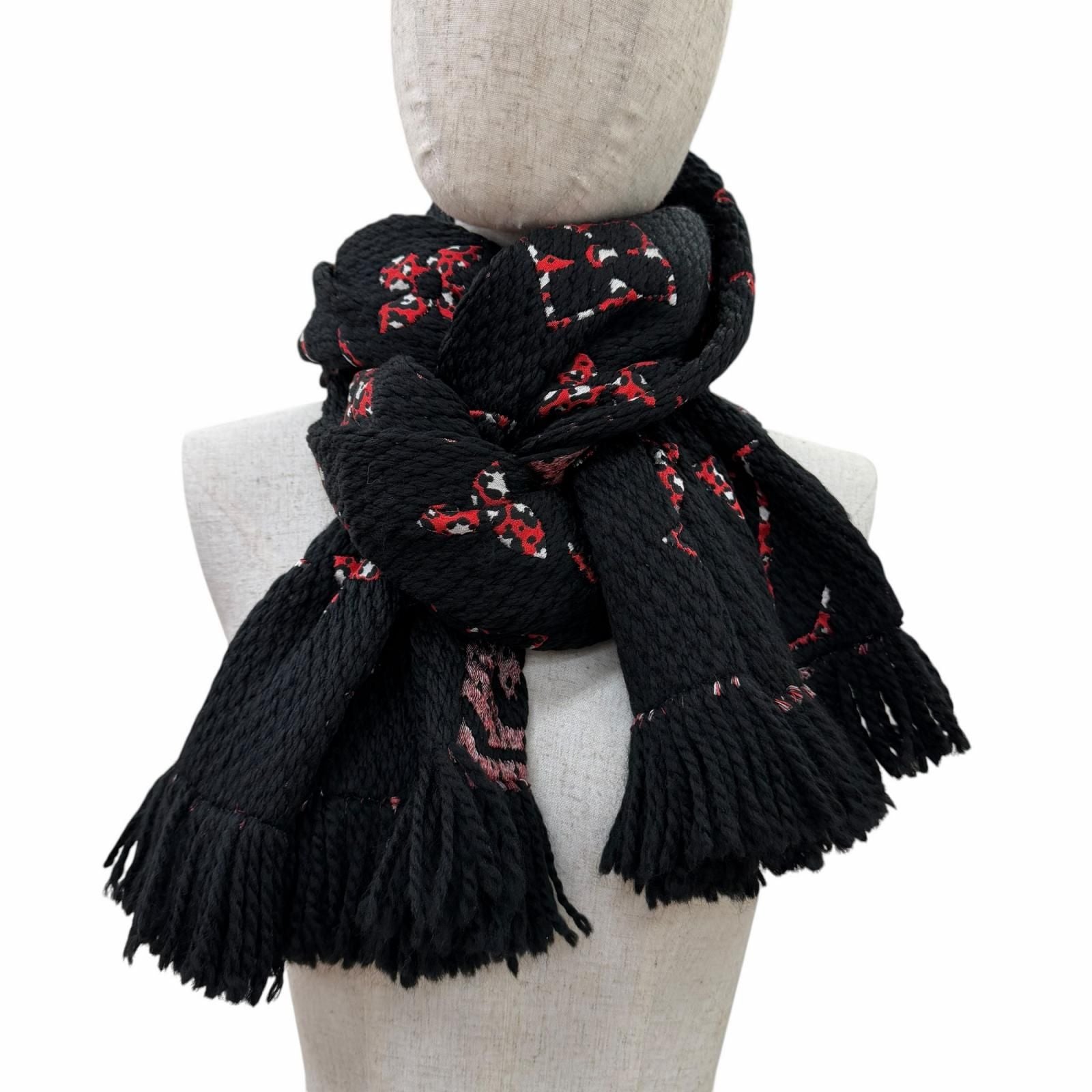 Louis Vuitton Echarpe Giant Monogram Jungle Wool Silk Scarf Black — view 3