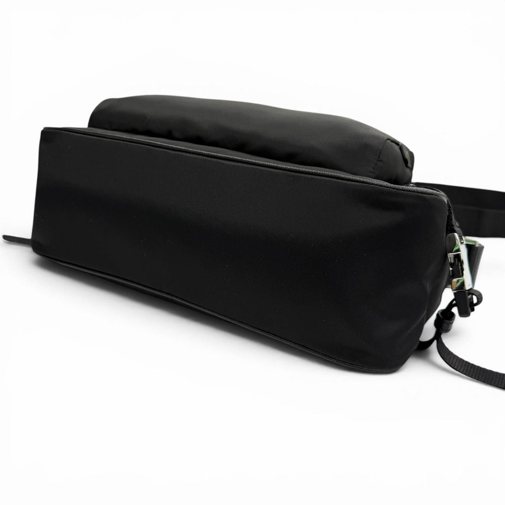 Prada Nylon Leather Triangle Logo Plate Re-Nylon Shoulder Bag Black — view 4