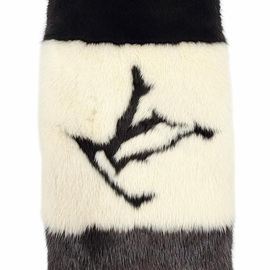 Louis Vuitton Echarpe Gogram Mink LV Logo Back Monogram Tippet Shawl Black — view 5