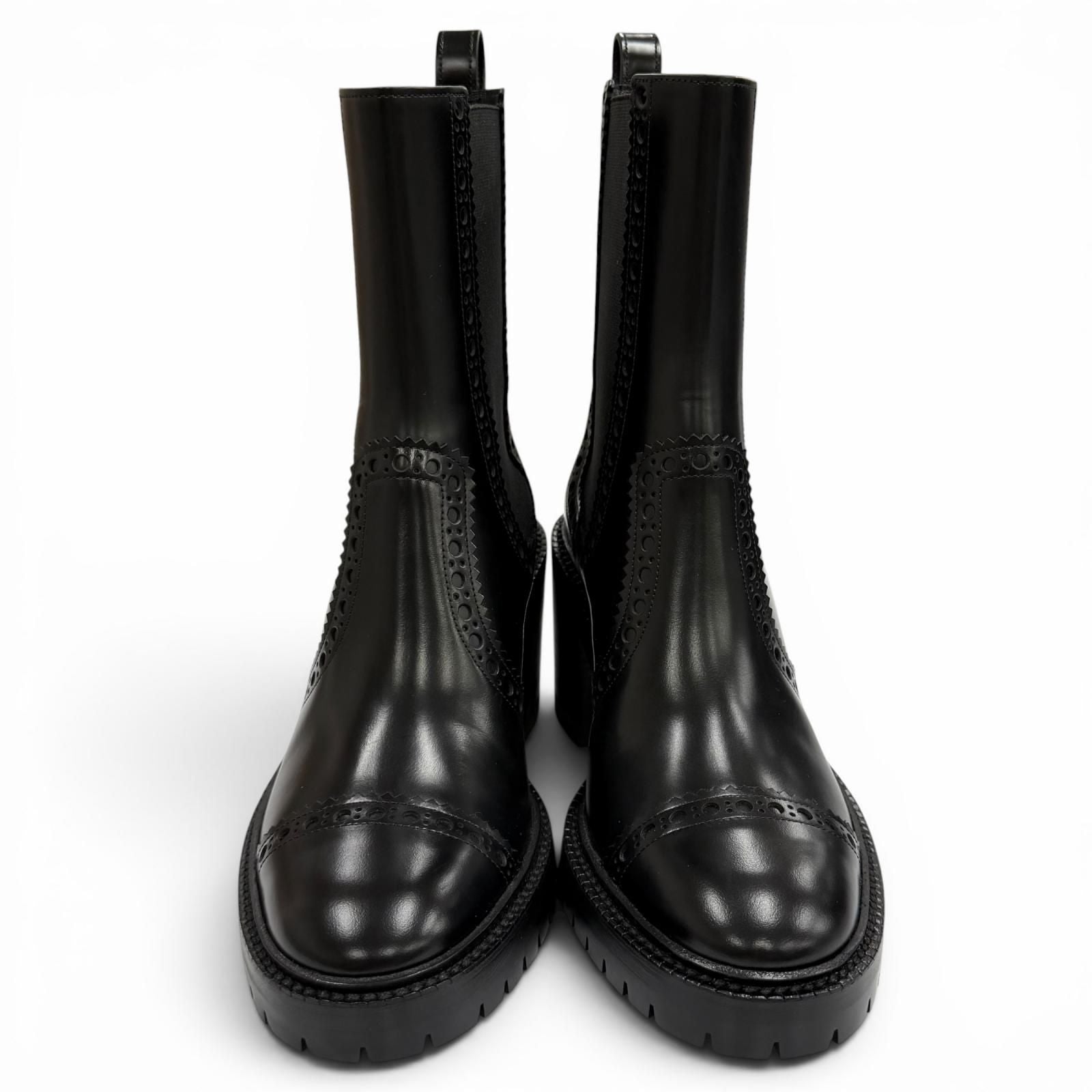 Hermes Lindsay 70 Straight Tip Side Gore Chunky Heels Leather Short Boots Black — view 4