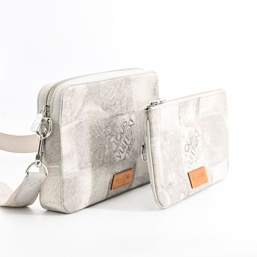 Louis Vuitton Shoulder Bag Trio Messenger — view 2