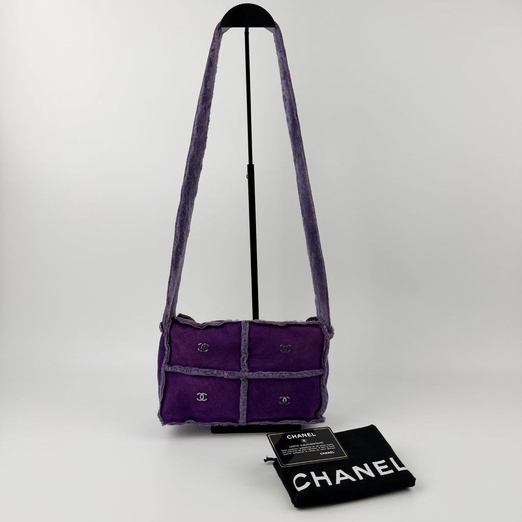 Chanel Shoulder Bag Shearling Suede Purple Silver Vintage — view 3