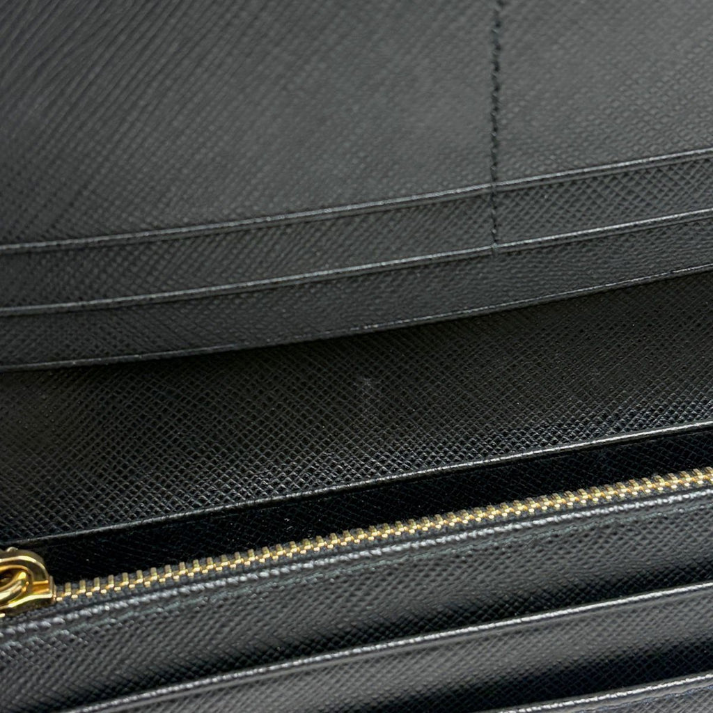 Prada Logo Bifold Wallet Leather Nero — view 4