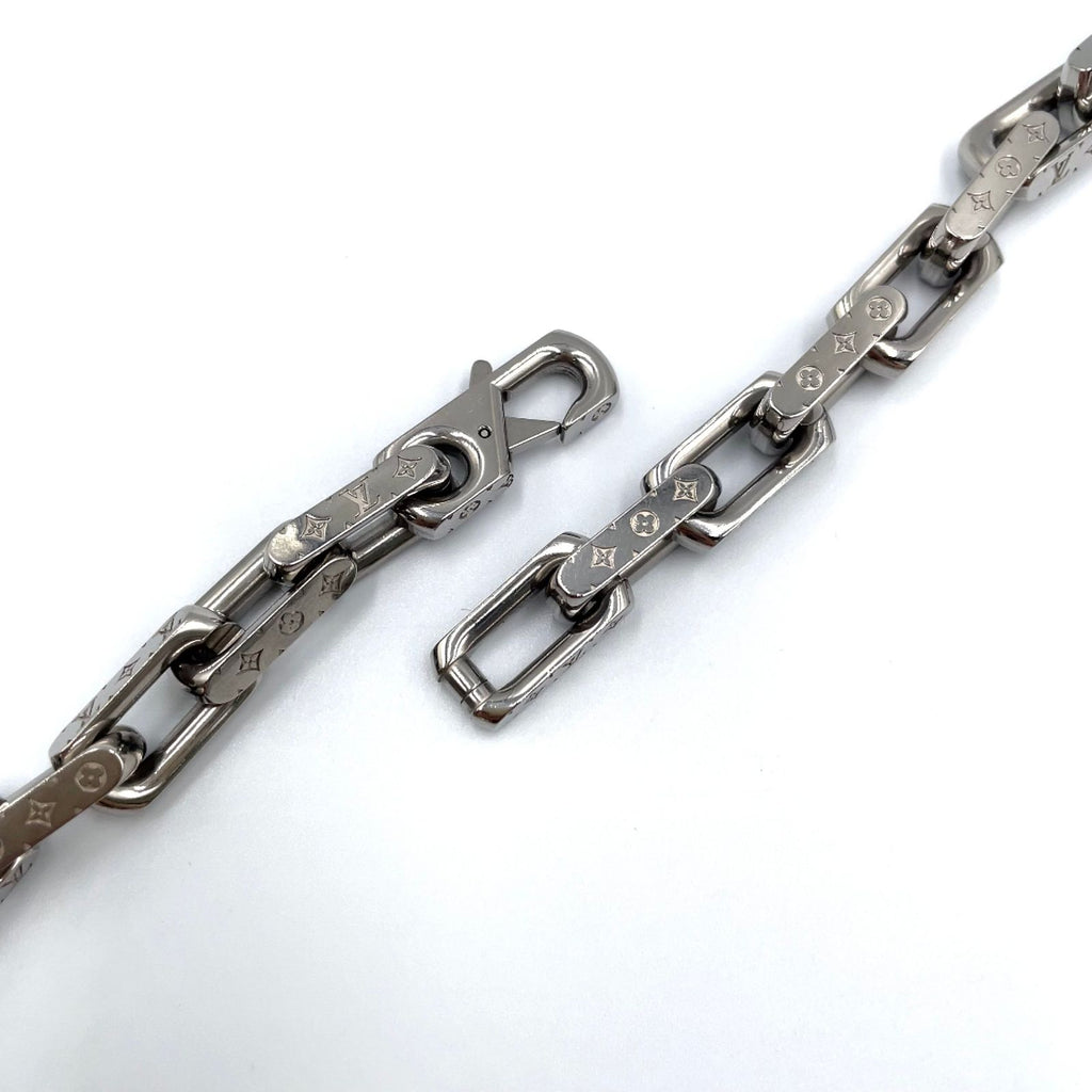 Louis Vuitton Collier Chain Monogram Metal Silver Necklace — view 7