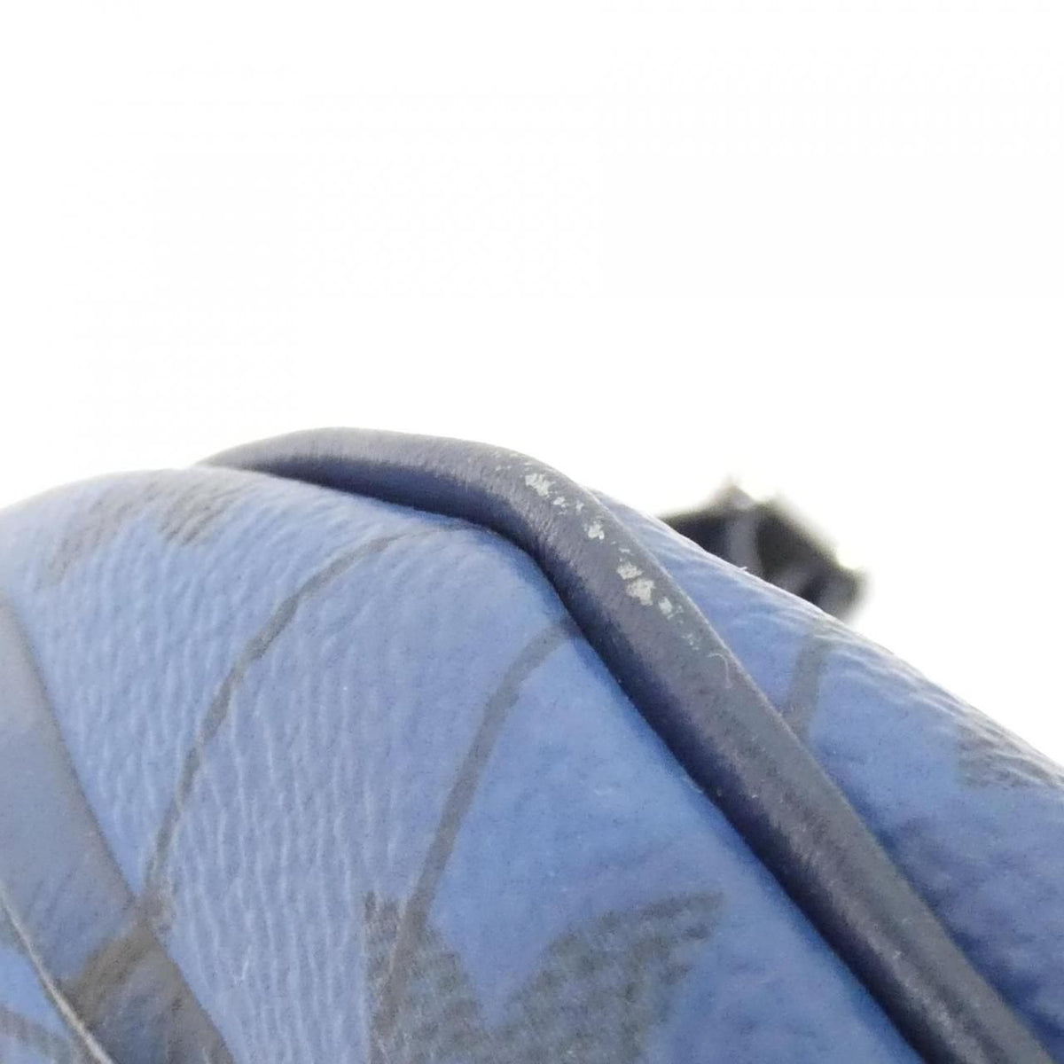 Louis Vuitton Monogram Aqua Garden Discovery Bum Bag PM — view 3