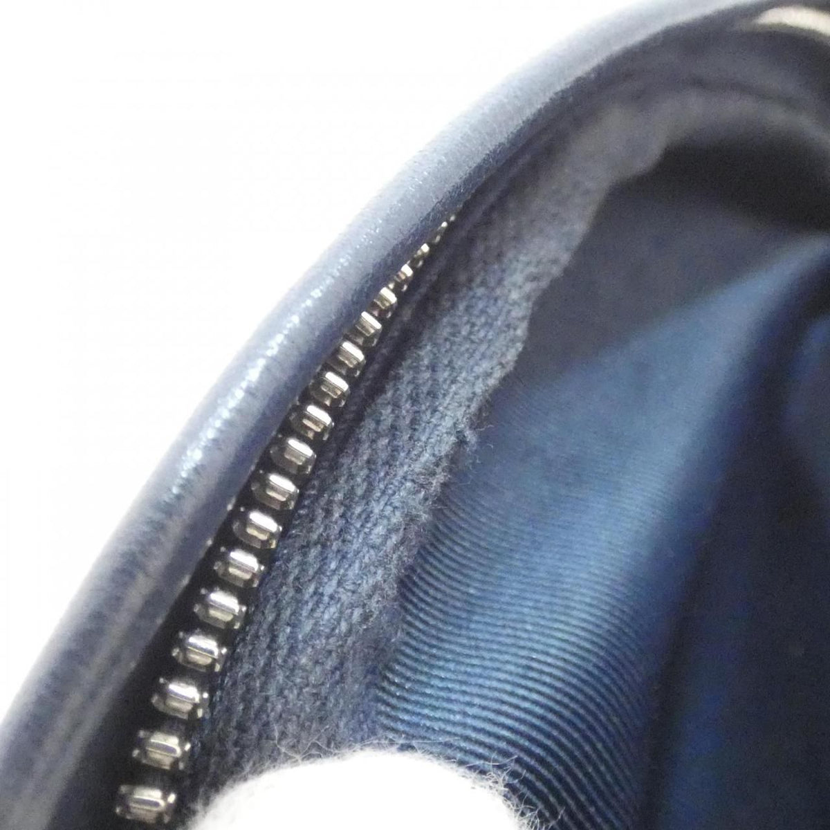 Louis Vuitton Monogram Aqua Garden Discovery Bum Bag PM — view 8