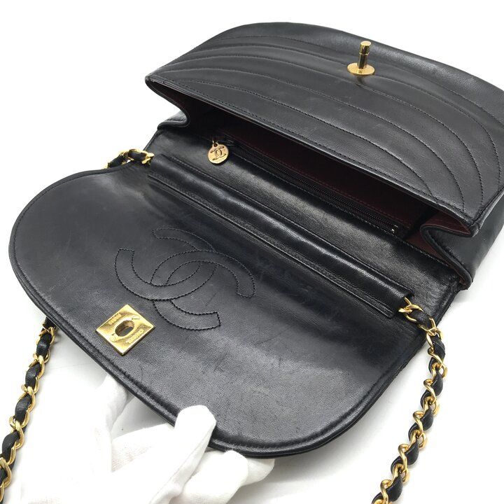 Chanel CC Logo Half Moon Turnlock Leather Chain Shoulder Bag Black — view 7