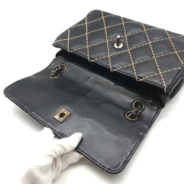 Chanel CC Logo Wild Stitch Chain Shoulder Bag Leather Black — view 7