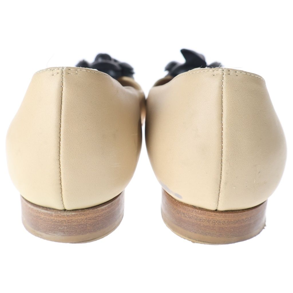 Chanel Canary Motif Pointed Toe Leather Flat Shoes Beige — view 3