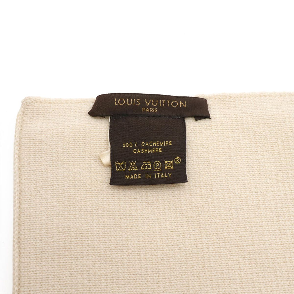 Louis Vuitton Scarf Zipper Pocket Cashmere Beige — view 9