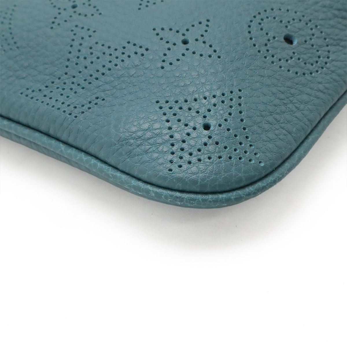 Louis Vuitton Monogram Mahina Serena Pouch Only Ragon Peacock Blue — view 3