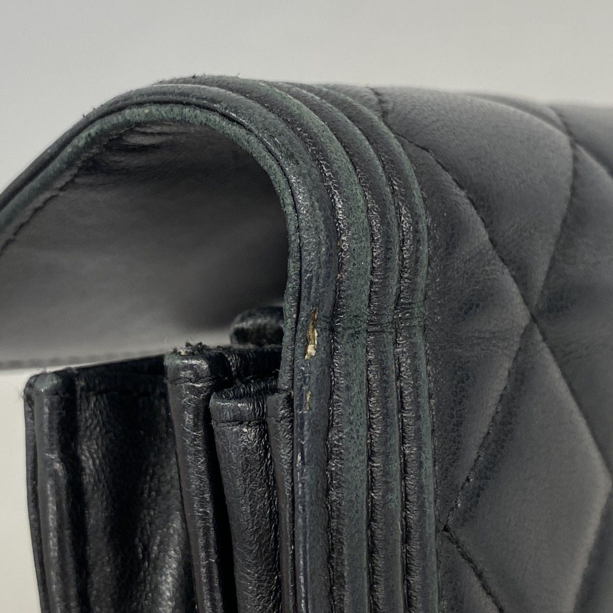 Chanel Wallet Boy Lambskin Black Silver — view 5