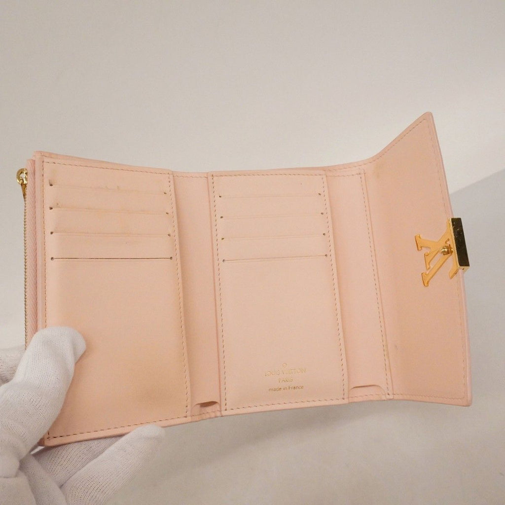Louis Vuitton Trifold Wallet Taurillon Portefeuille Capucines Compact Rose — view 3