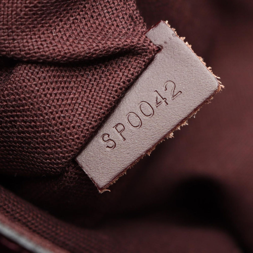 Louis Vuitton Shoulder Bag Reporter PM Taiga Acajou Leather Liporta — view 5