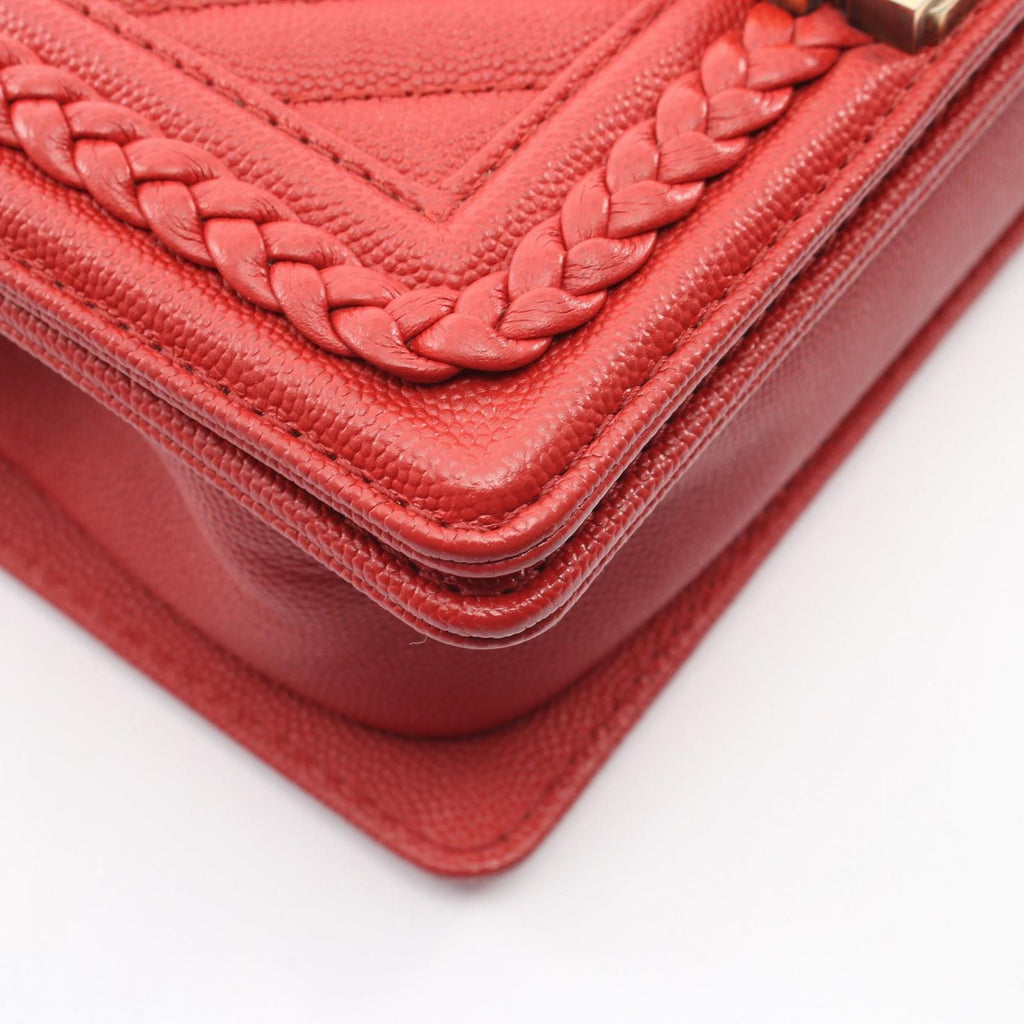 Chanel Shoulder Bag Boy Small Blanc Stitch Red Caviar Leather Boy Chain — view 6
