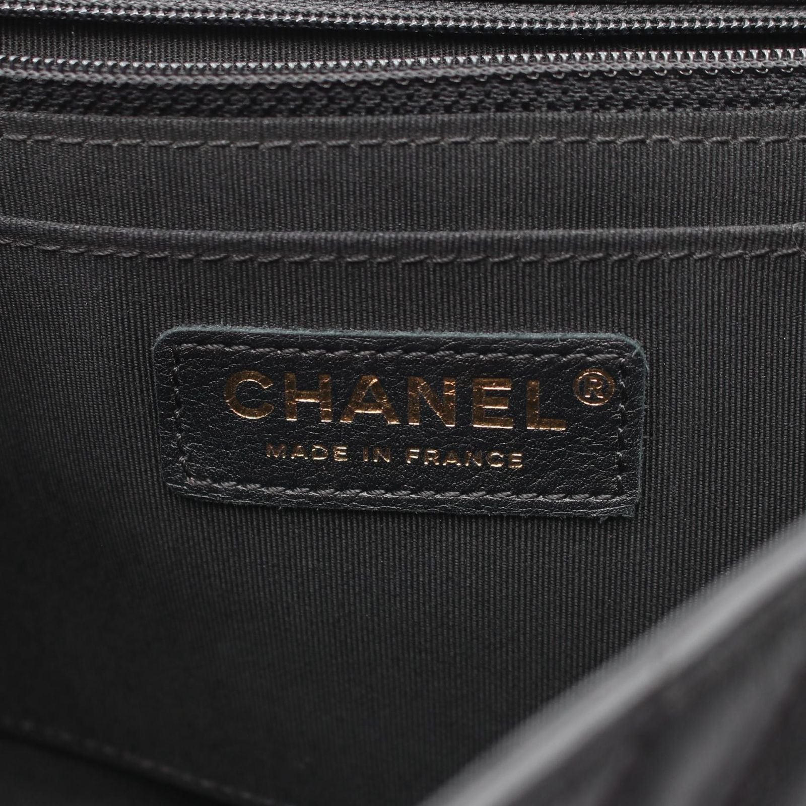 Chanel Shoulder Bag Blanc Stitch Black Lambskin Chain — view 4