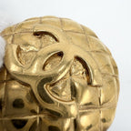 Chanel Earrings Quilted Round CC Logo Vintage 2 8 Gold — view 7