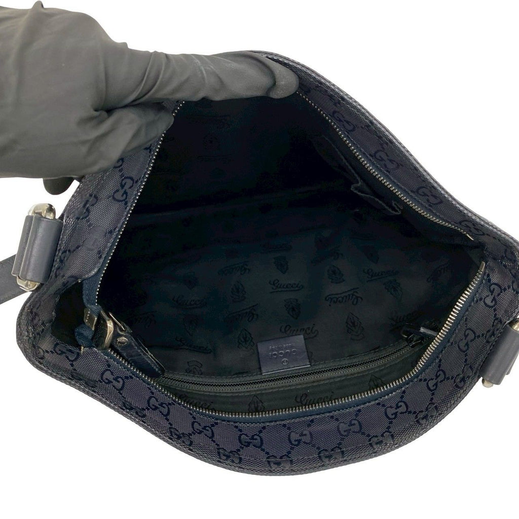 Gucci GG Supreme Logo Pattern Leather Shoulder Bag Cross Navy — view 9