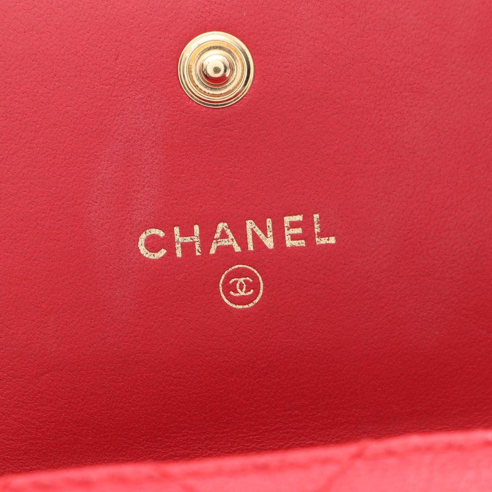 Chanel Bifold Wallet CC Filigree Quilted Red Caviar Leather — view 4