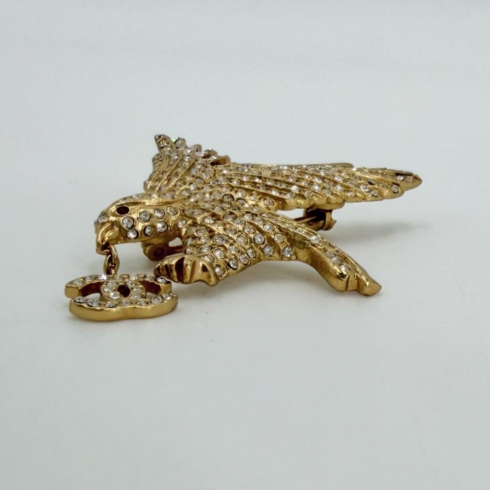 Chanel Brooch CC Logo Eagle Vintage Bird Motif Rhinestone Gold — view 3