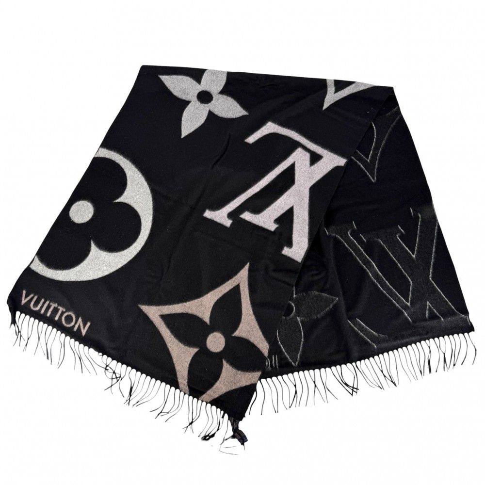 Louis Vuitton Scarf Echarpe the Ultimate Shawl Black Cashmere Wool Noir — view 3