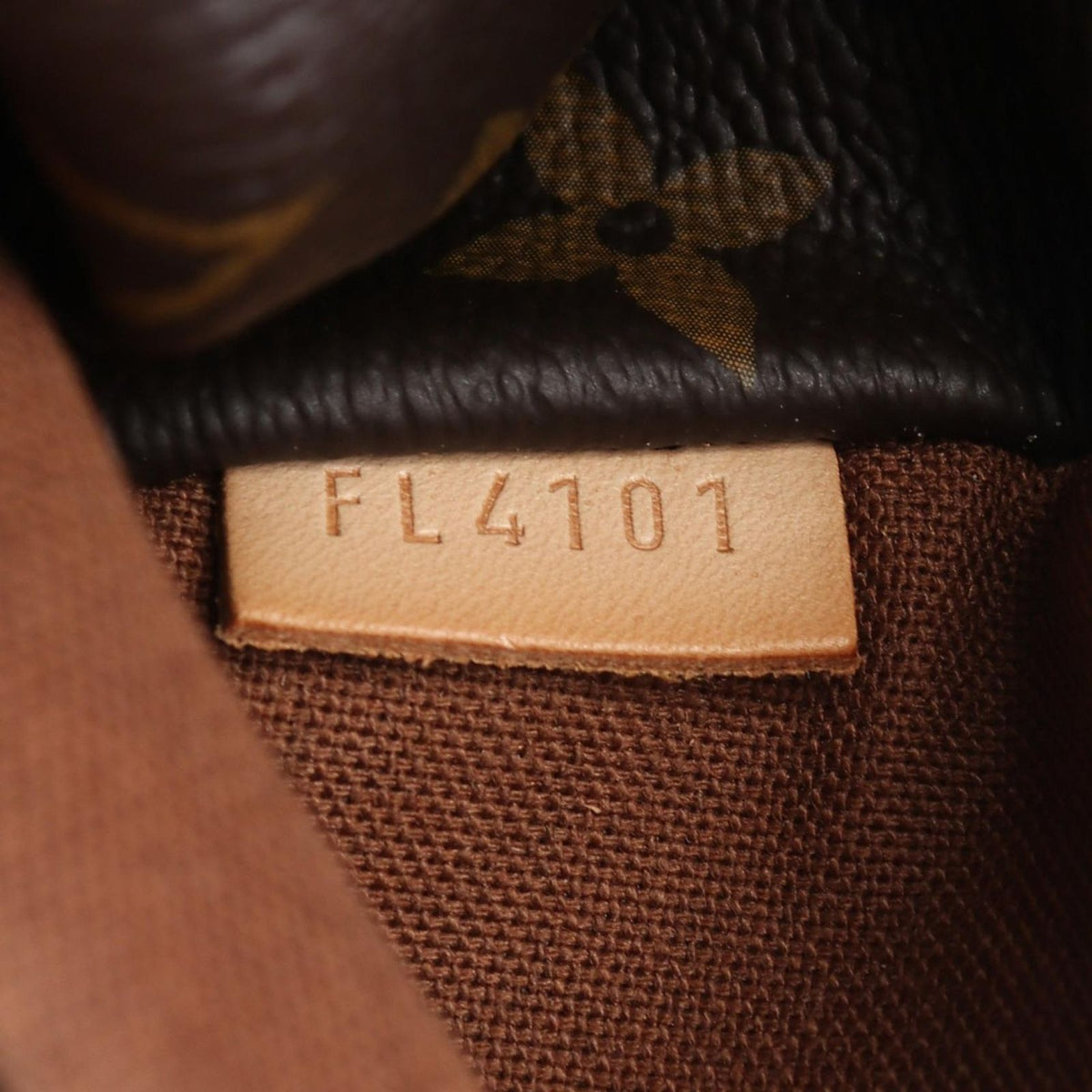 Louis Vuitton Tote Totally Monogram Canvas Leather — view 5