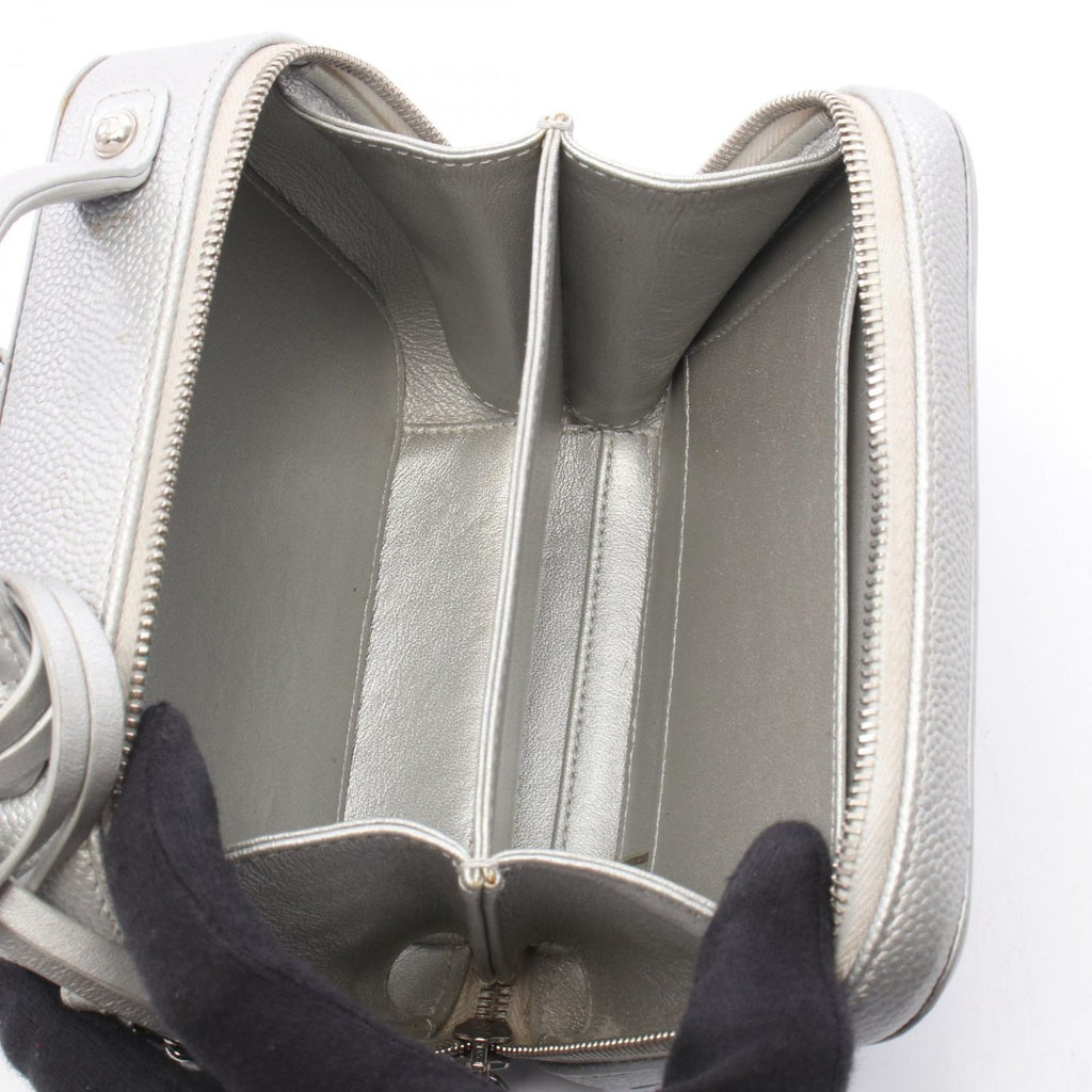 Chanel Shoulder Bag CC Figurine Small Vanity Silver Caviar Leather CC Quilted — view 3
