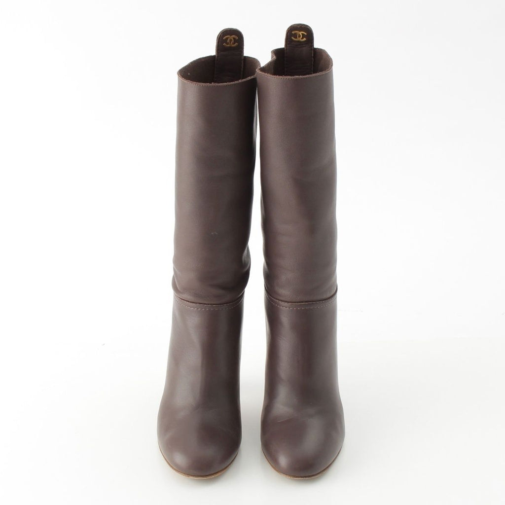 Chanel Leather CC Logo Heels Boots Brown — view 2