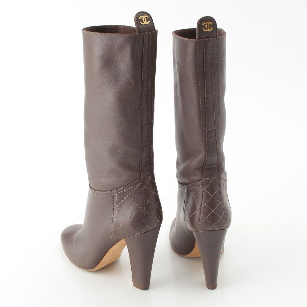 Chanel Leather CC Logo Heels Boots Brown — view 4