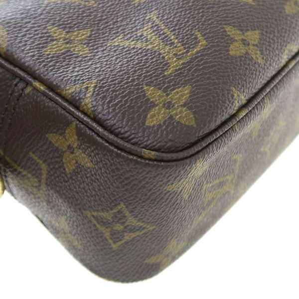Louis Vuitton Monogram Cosmetic Pouch 23 — view 4