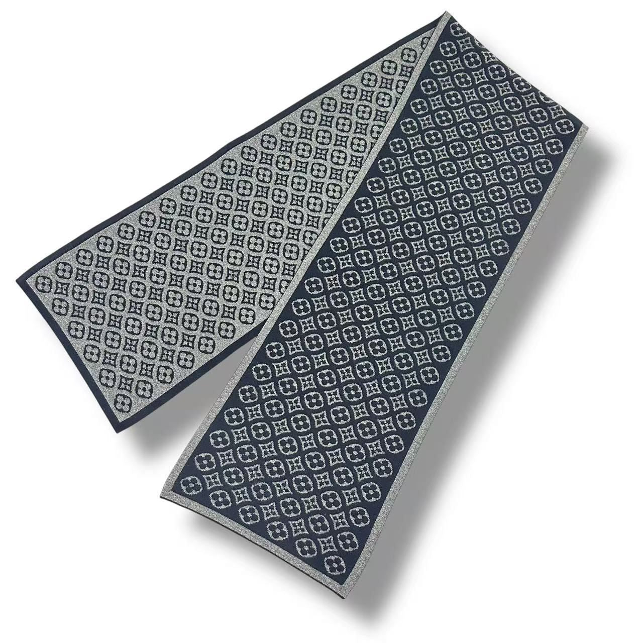 Louis Vuitton Scarf Echarpe Ski Monogram Cashmere Black — view 4