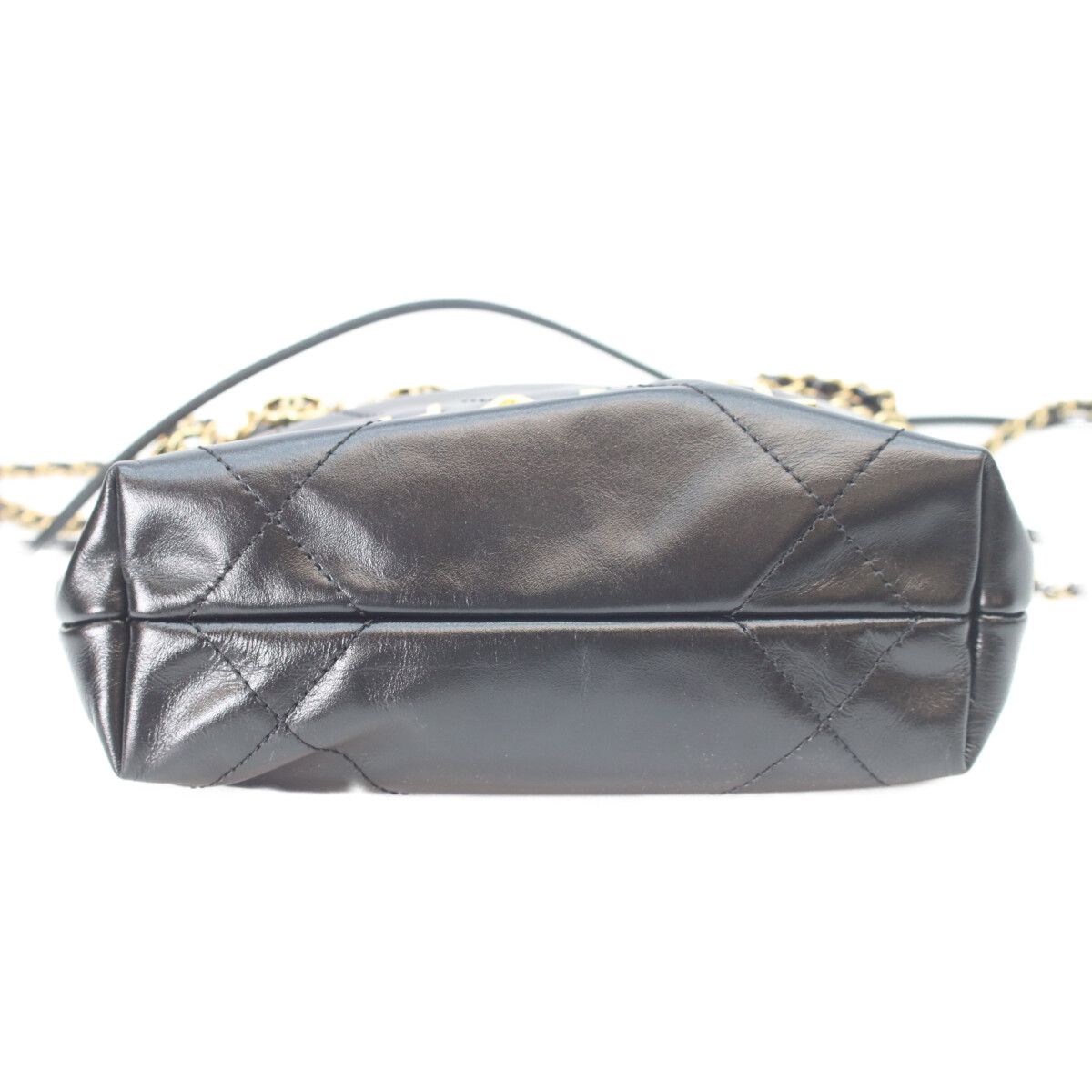 Chanel Black Shiny Calf 22 Mini Pearl Chain Shoulder — view 5