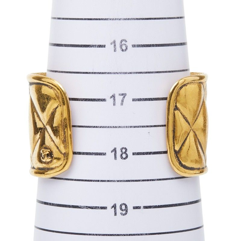 Chanel Quilted Bangle Gold Plated 1- Bracelet — view 6