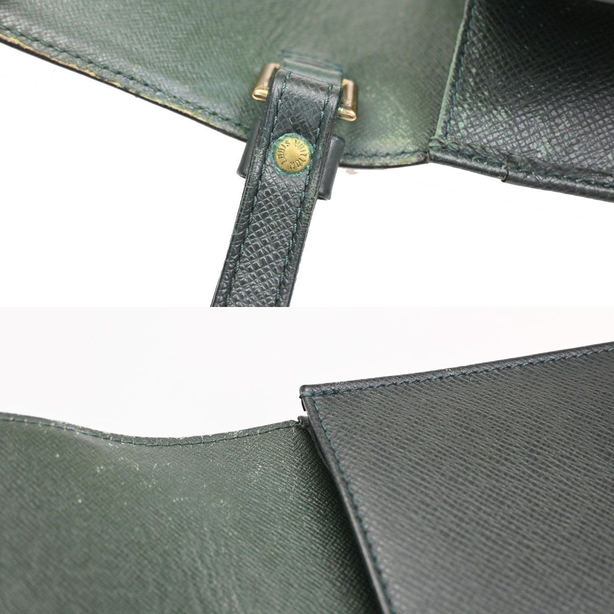 Louis Vuitton Clutch Pochette Deep Green Taiga — view 9