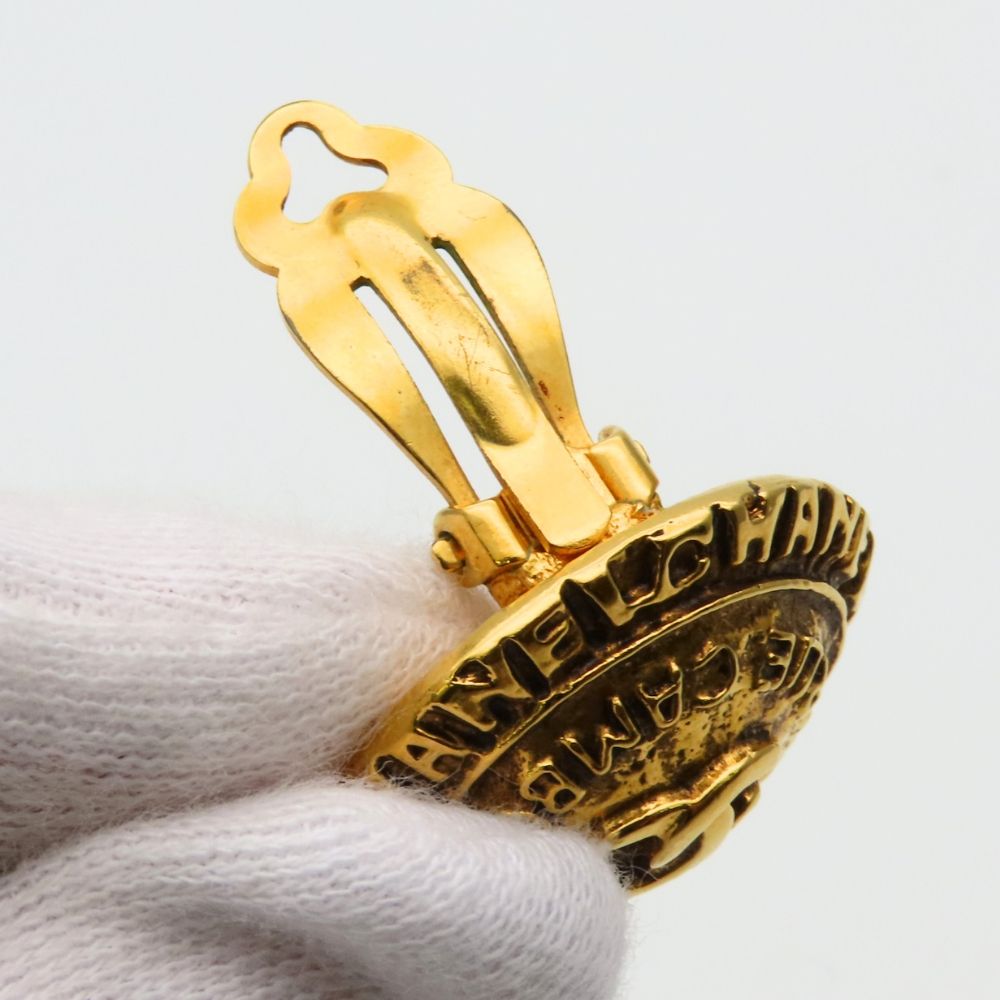 Chanel Earrings CC Logo Metal Gold Plated Vintage — view 8