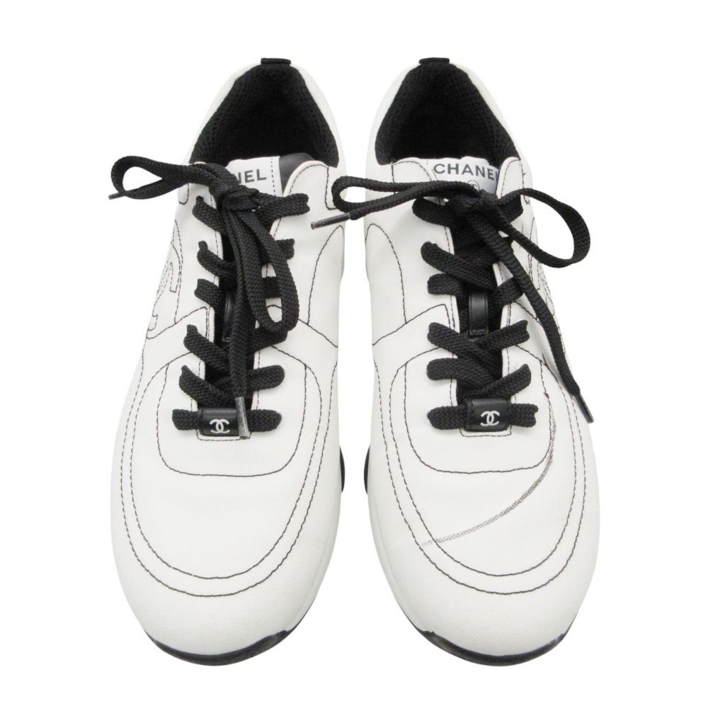Chanel Sneakers CC Logo Stitch Shoes White — view 3