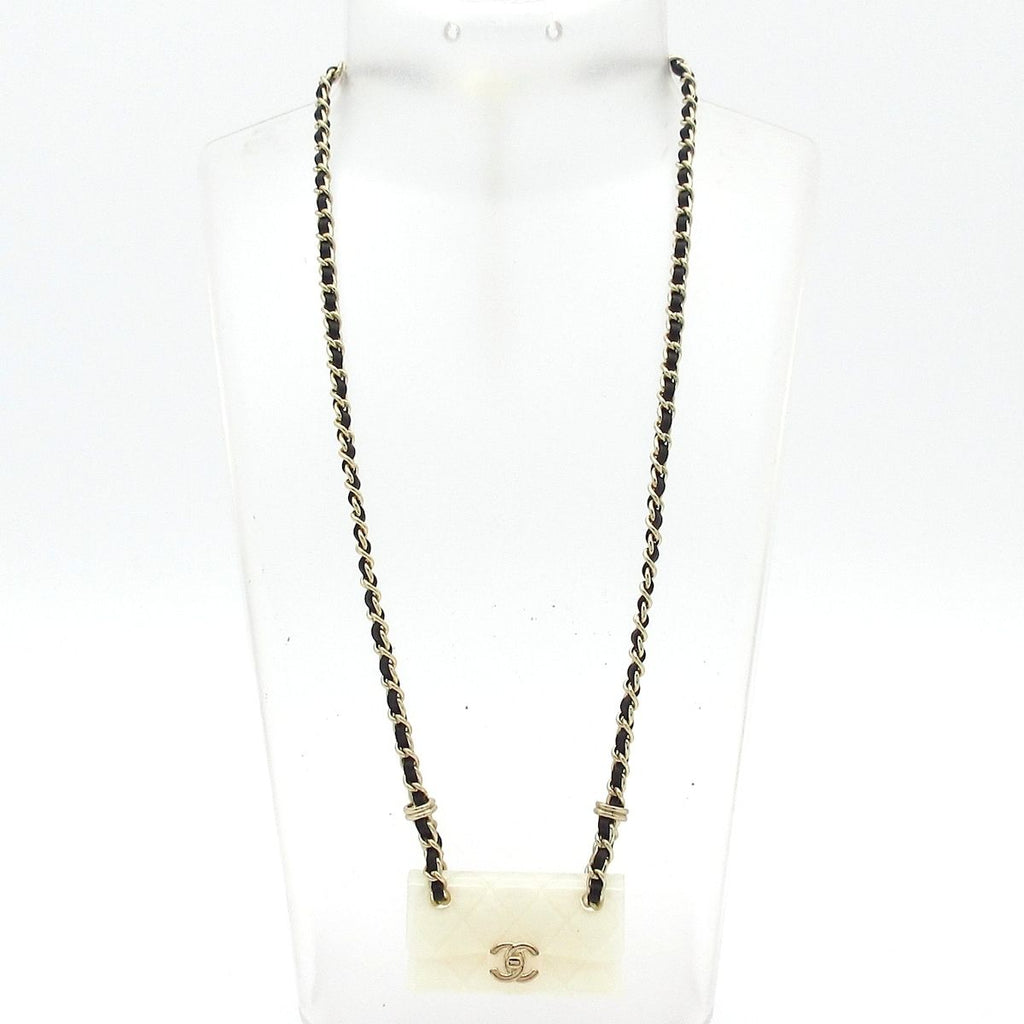 Chanel Necklace Quilted Leather White Gold Black — view 2
